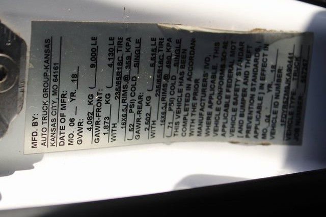 Used 2018 Ford Transit 250 Base image 25