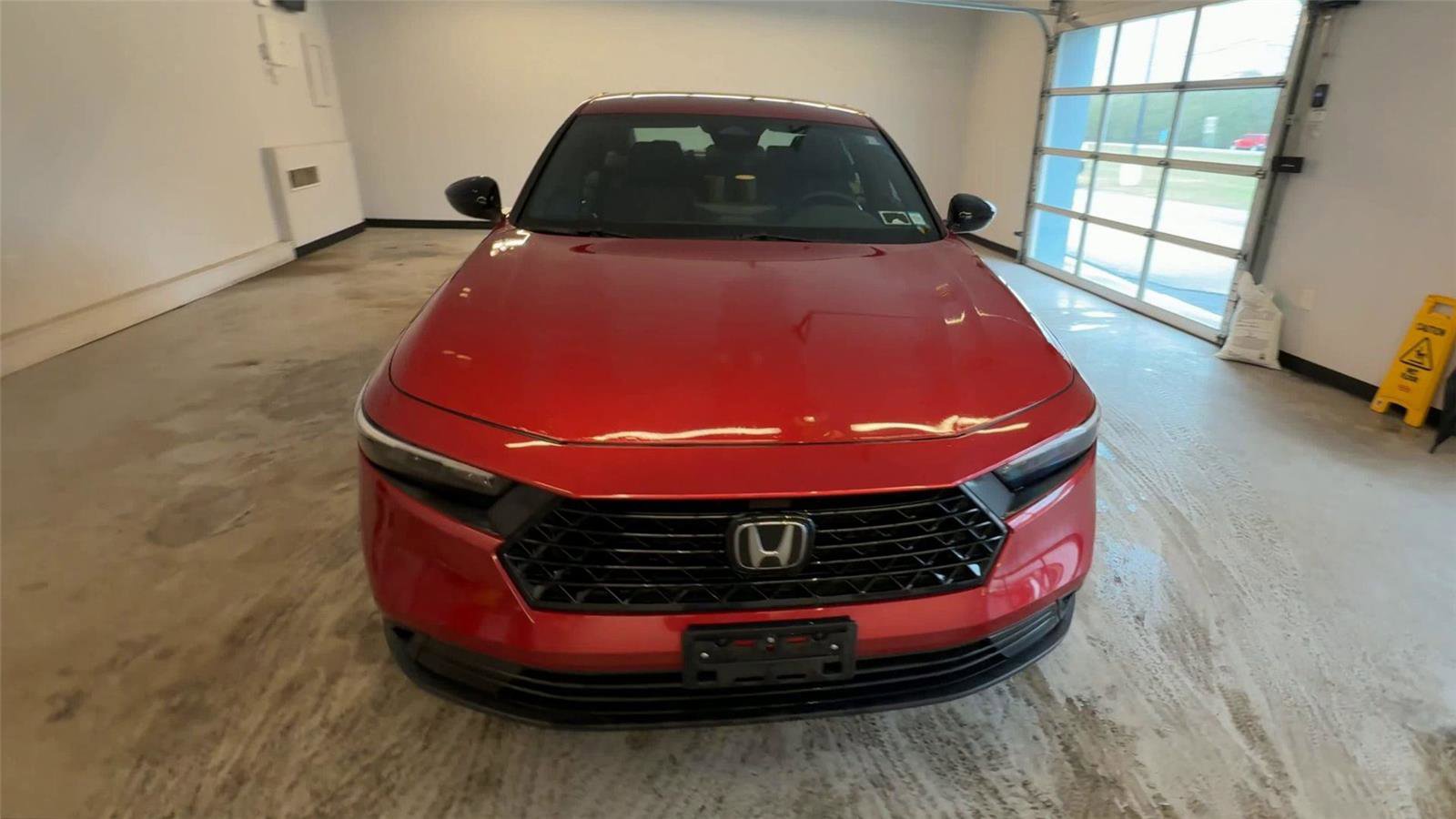 Used 2023 Honda Accord Sport image 2