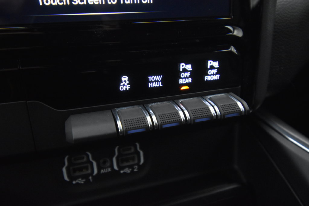 Used 2024 RAM 1500 Laramie AWD/4WD image 29