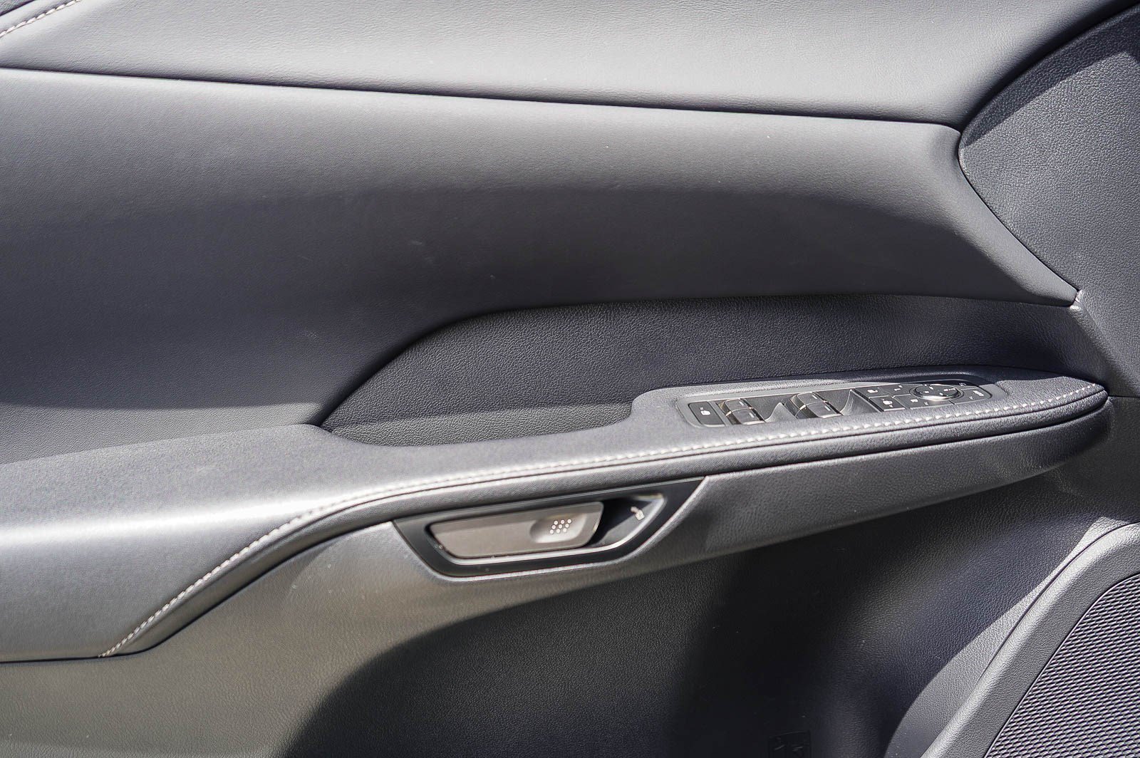 Used 2025 Lexus RX 350 Premium w/ Accessory Package (Z1) FWD image 22