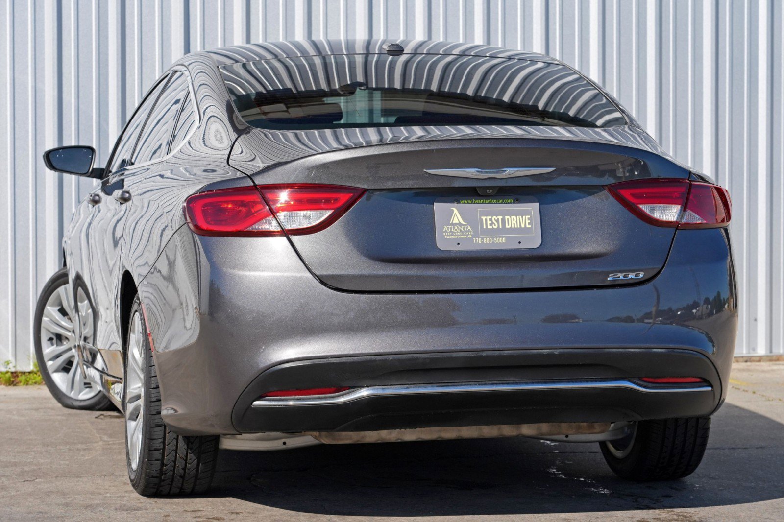 Used 2015 Chrysler 200 Limited w/ Convenience Group image 5
