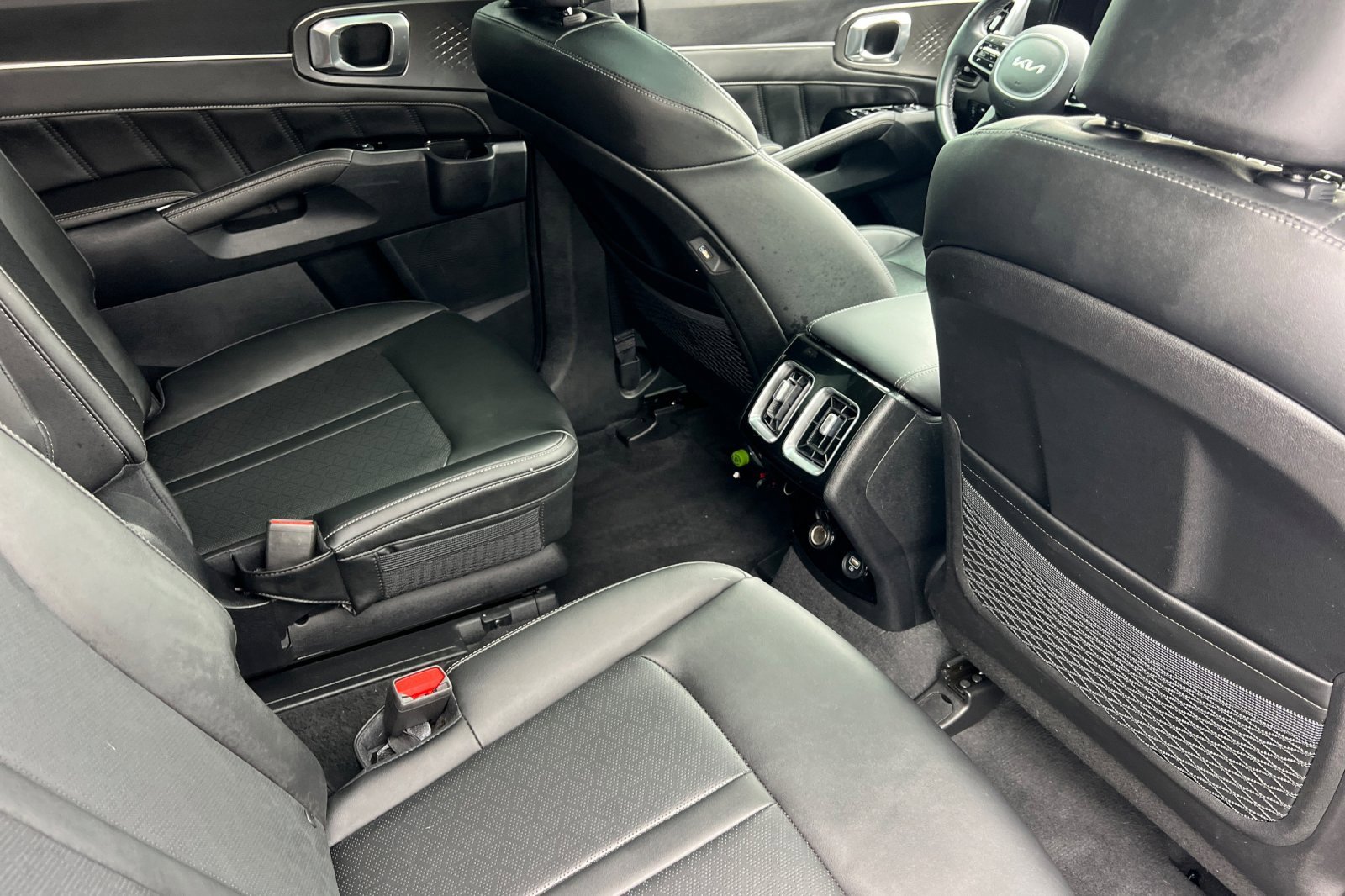 Certified 2022 Kia Sorento SX image 18