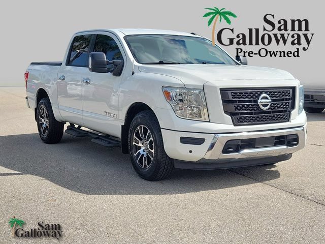 Used 2021 Nissan Titan SV w/ SV Convenience Package