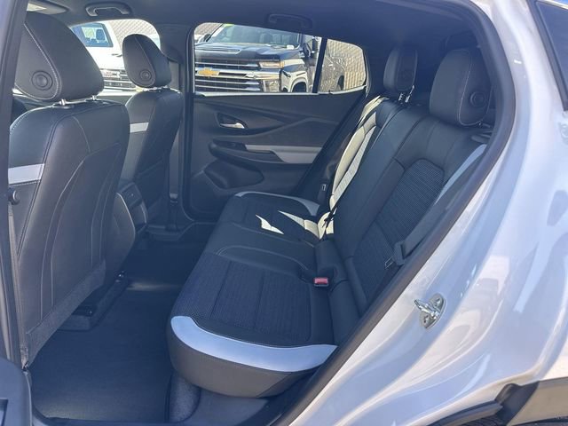 Used 2025 Buick Envista Preferred w/ Convenience II Package FWD image 22