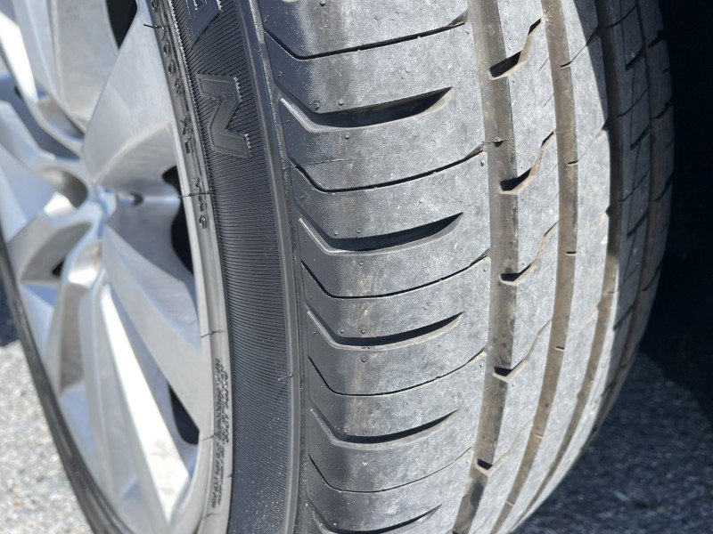 Used 2014 BMW 550i Sedan w/ Executive Package RWD image 26