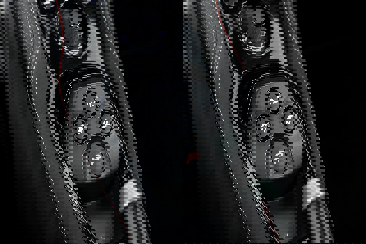 Used 2021 Lotus Evora image 35