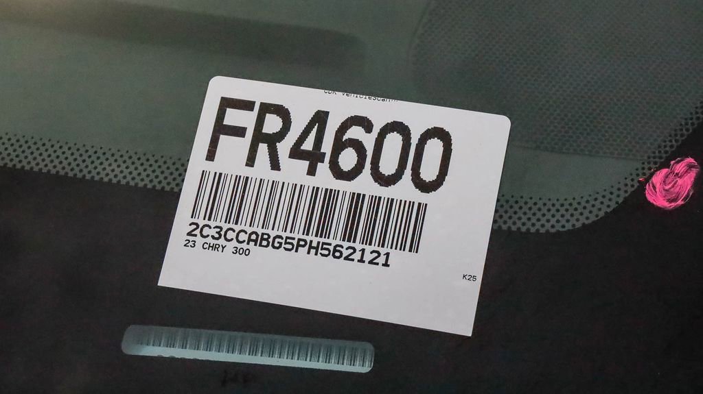 Used 2023 Chrysler 300 S image 29