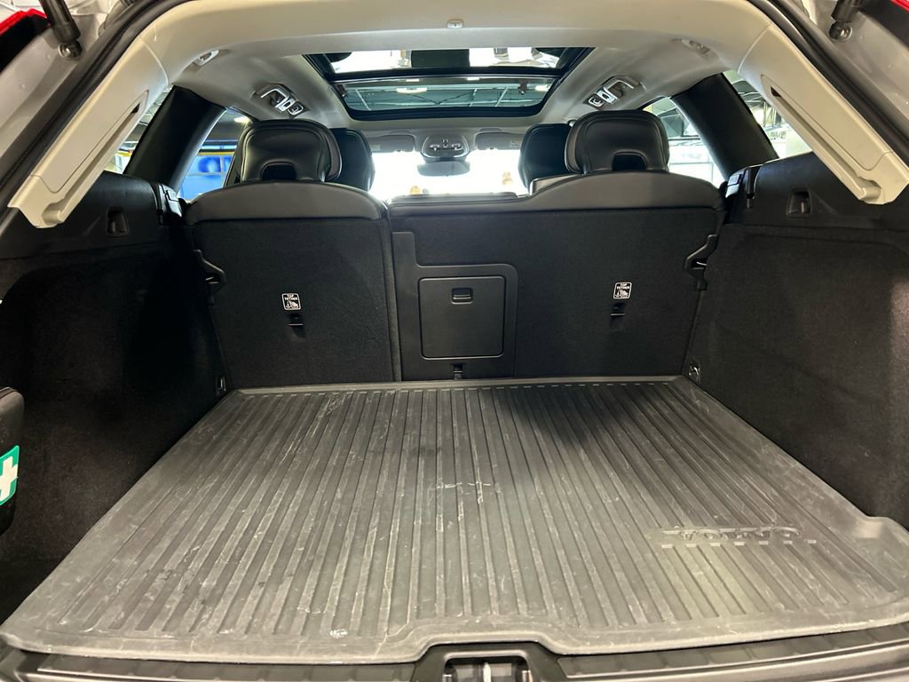 Certified 2024 Volvo XC60 B5 Core w/ Protection Package Premier AWD/4WD image 26