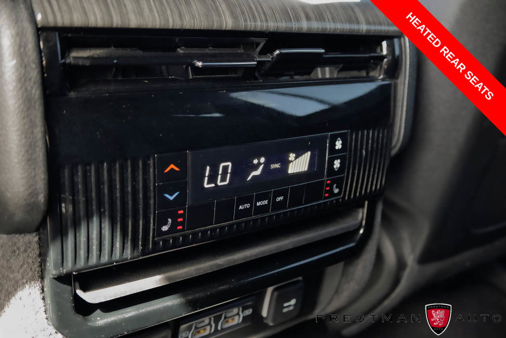 Used 2022 Jeep Wagoneer Series III AWD/4WD image 11