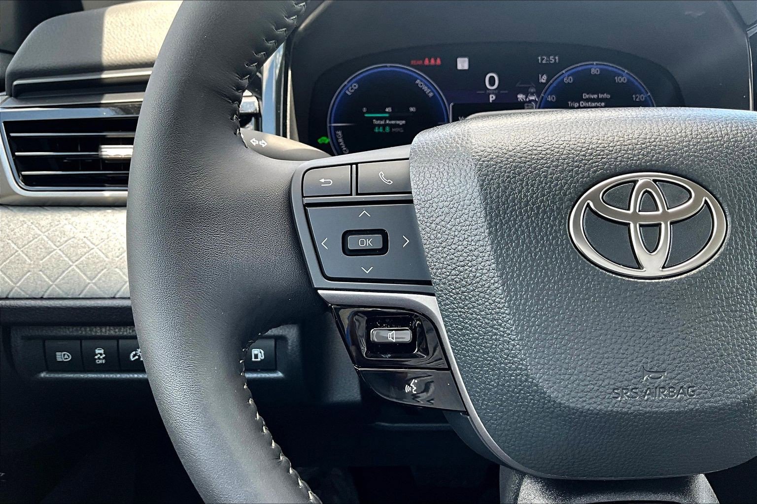 Used 2026 Toyota Camry XLE w/ Premium Plus Package FWD image 20
