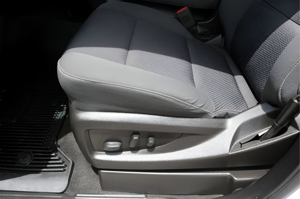 Used 2018 Chevrolet Silverado 1500 LT w/ Texas Edition RWD image 14