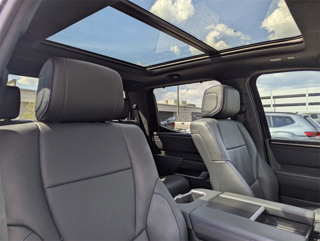 Used 2023 Toyota Tundra Platinum image 15