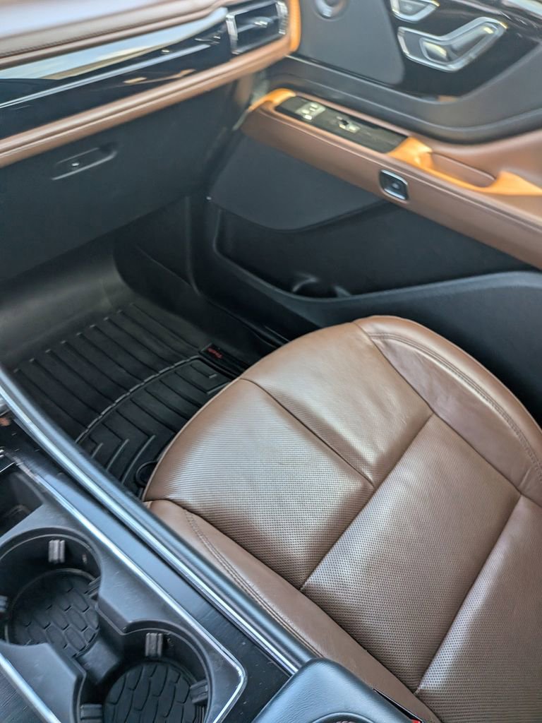Used 2022 Lincoln Aviator Grand Touring w/ Equipment Group 301A image 32