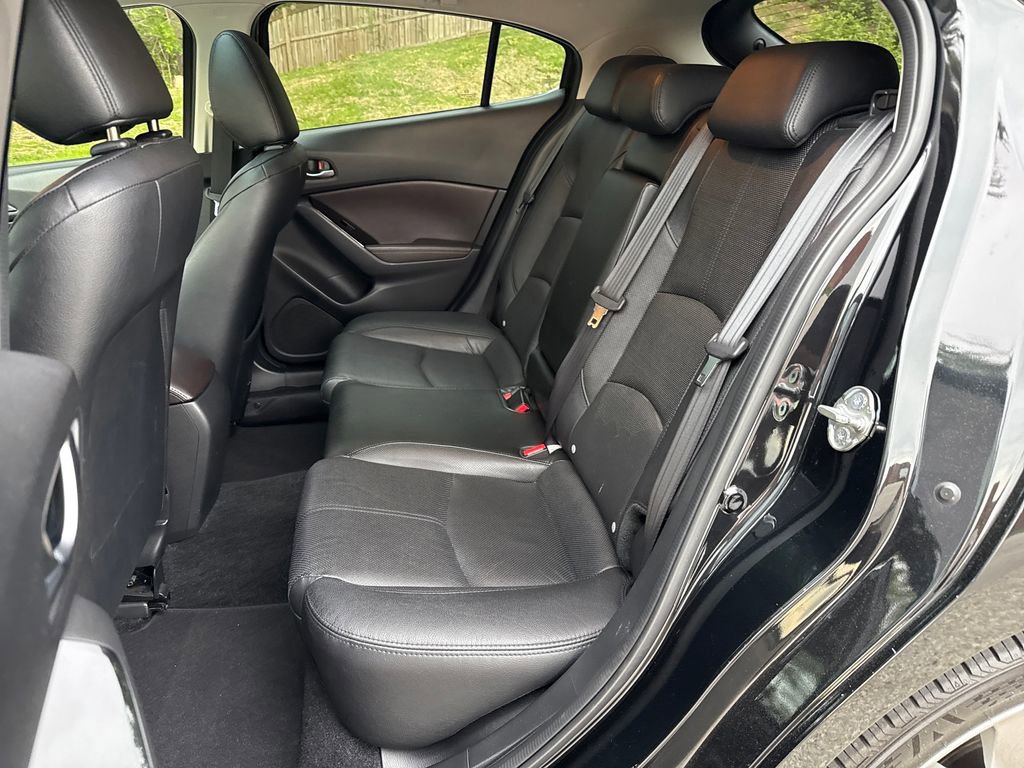 Used 2017 MAZDA MAZDA3 Grand Touring w/ Premium Equipment Package FWD image 25