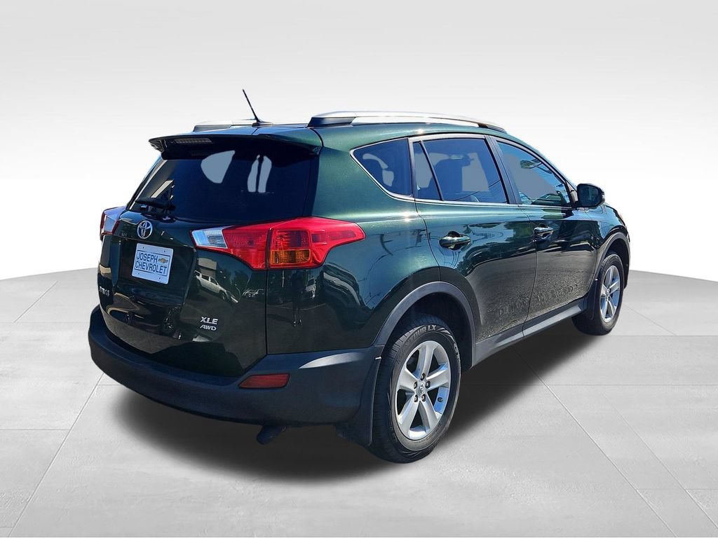 Used 2013 Toyota RAV4 XLE AWD/4WD image 4