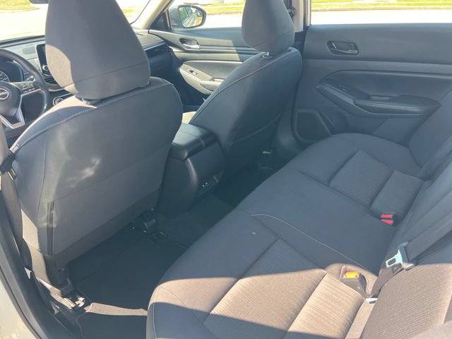 Used 2025 Nissan Altima 2.5 SV FWD image 38