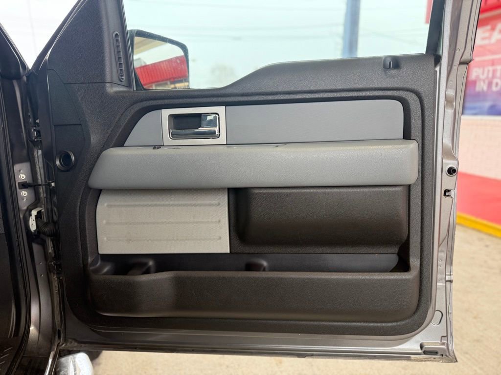 Used 2011 Ford F150 XLT w/ Off Road Pkg image 17