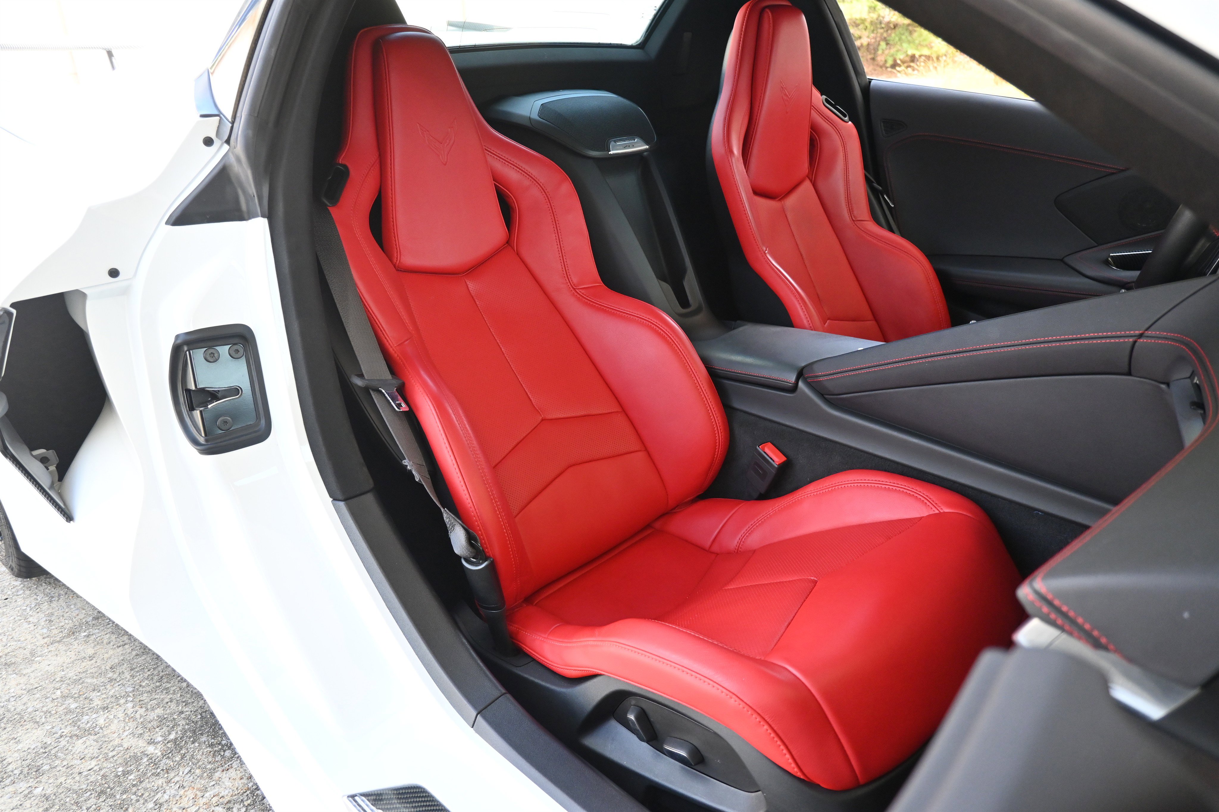 Used 2023 Chevrolet Corvette Stingray Convertible w/ 1LT image 18