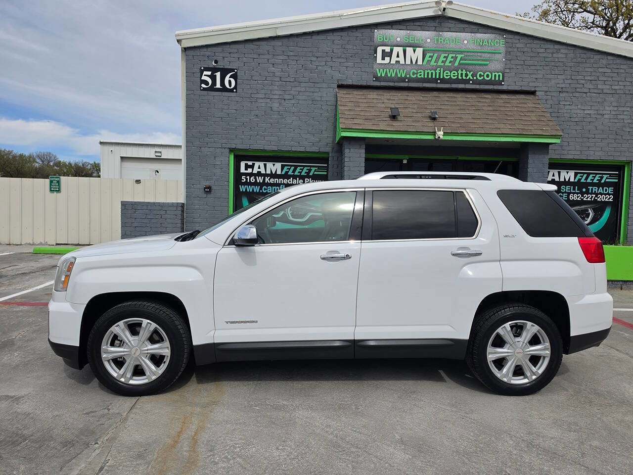 Used 2017 GMC Terrain SLT image 19