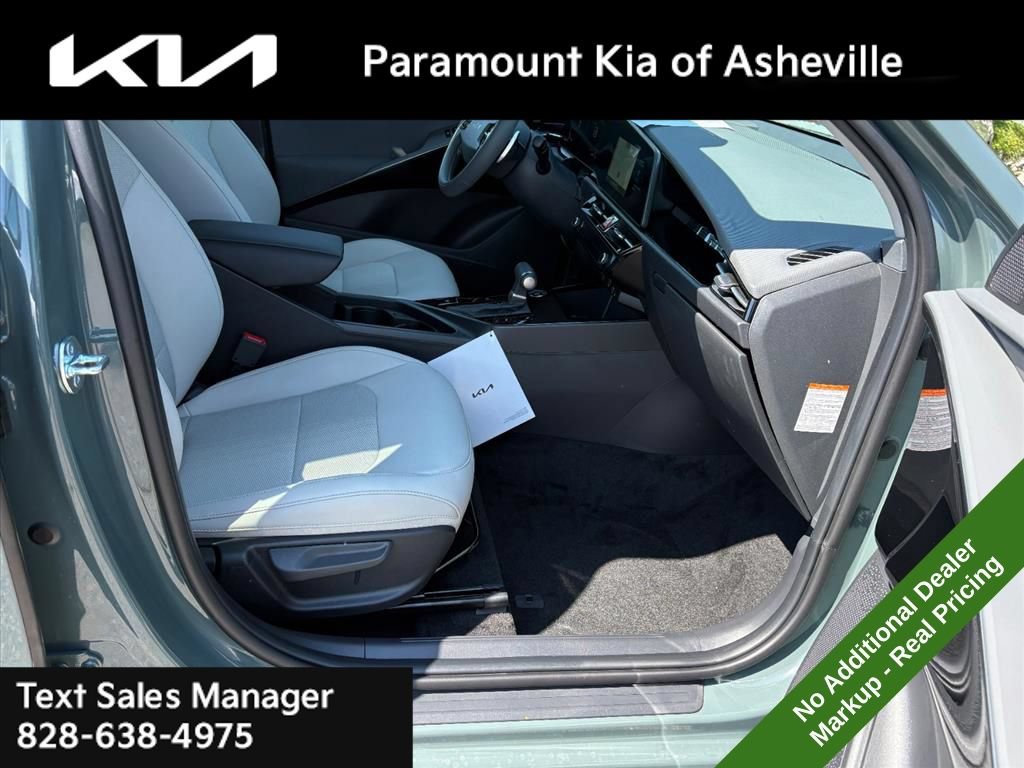 New 2026 Kia Niro EX FWD image 19