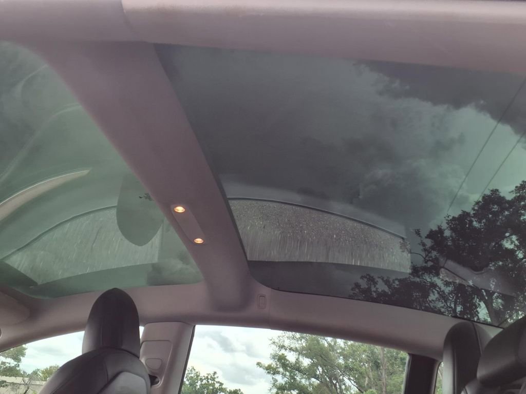 Used 2022 Tesla Model 3 Long Range image 22