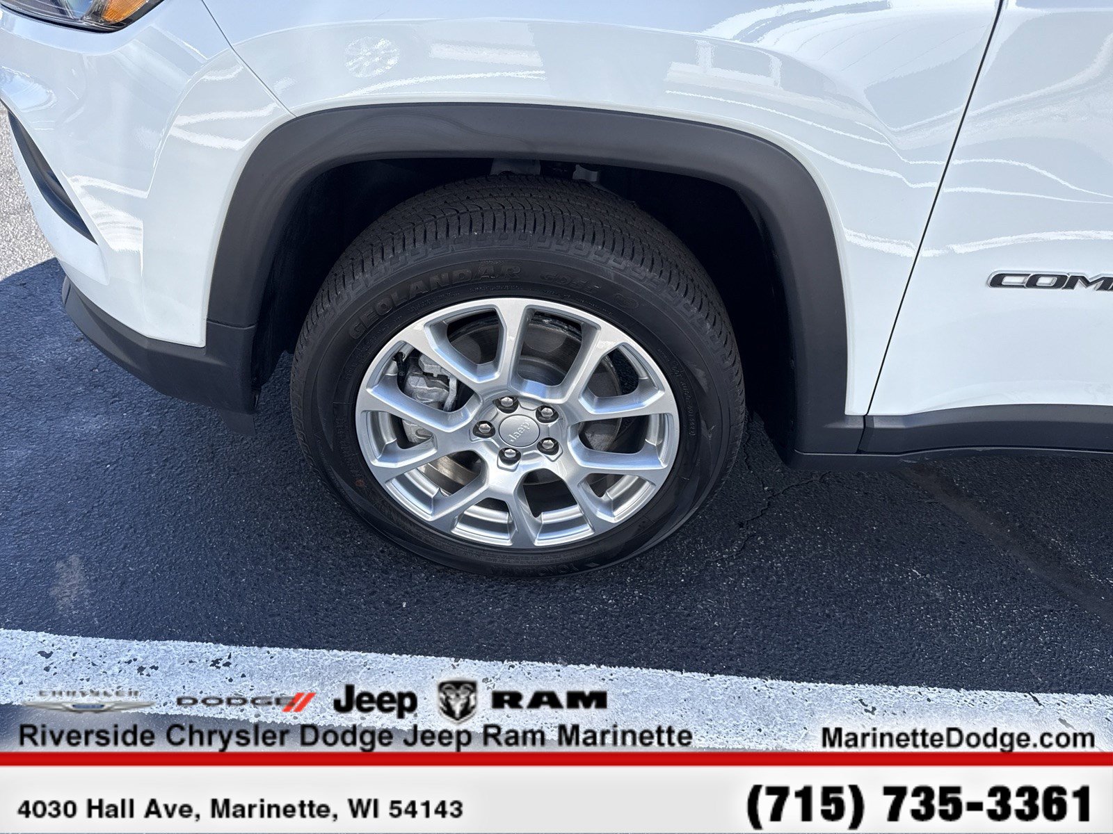 Used 2023 Jeep Compass Latitude AWD/4WD image 11