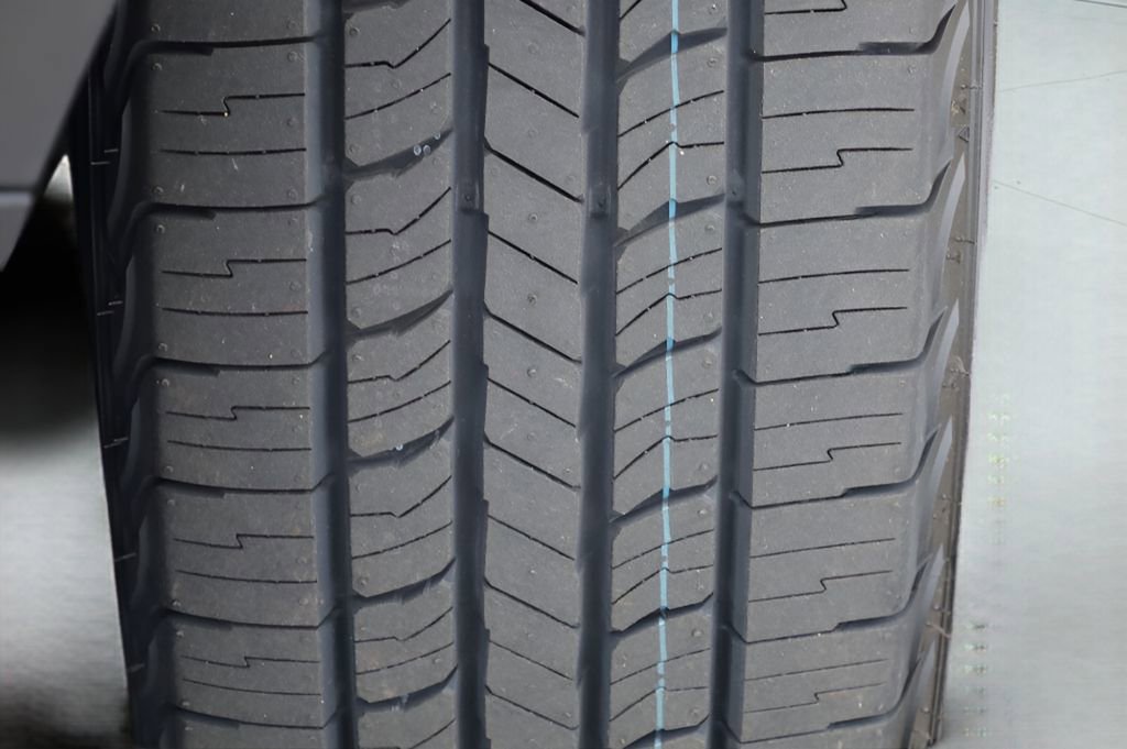 Used 2023 Subaru Ascent Premium w/ Convenience Package AWD/4WD image 5