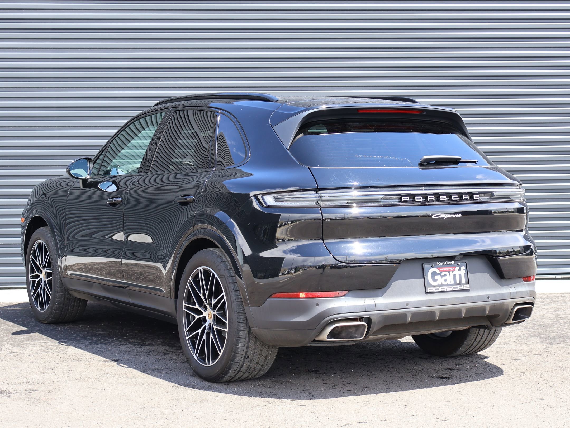 Certified 2024 Porsche Cayenne AWD/4WD image 3