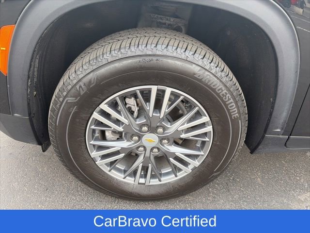 Certified 2025 Chevrolet Traverse LT w/ Driver Confidence Package image 2
