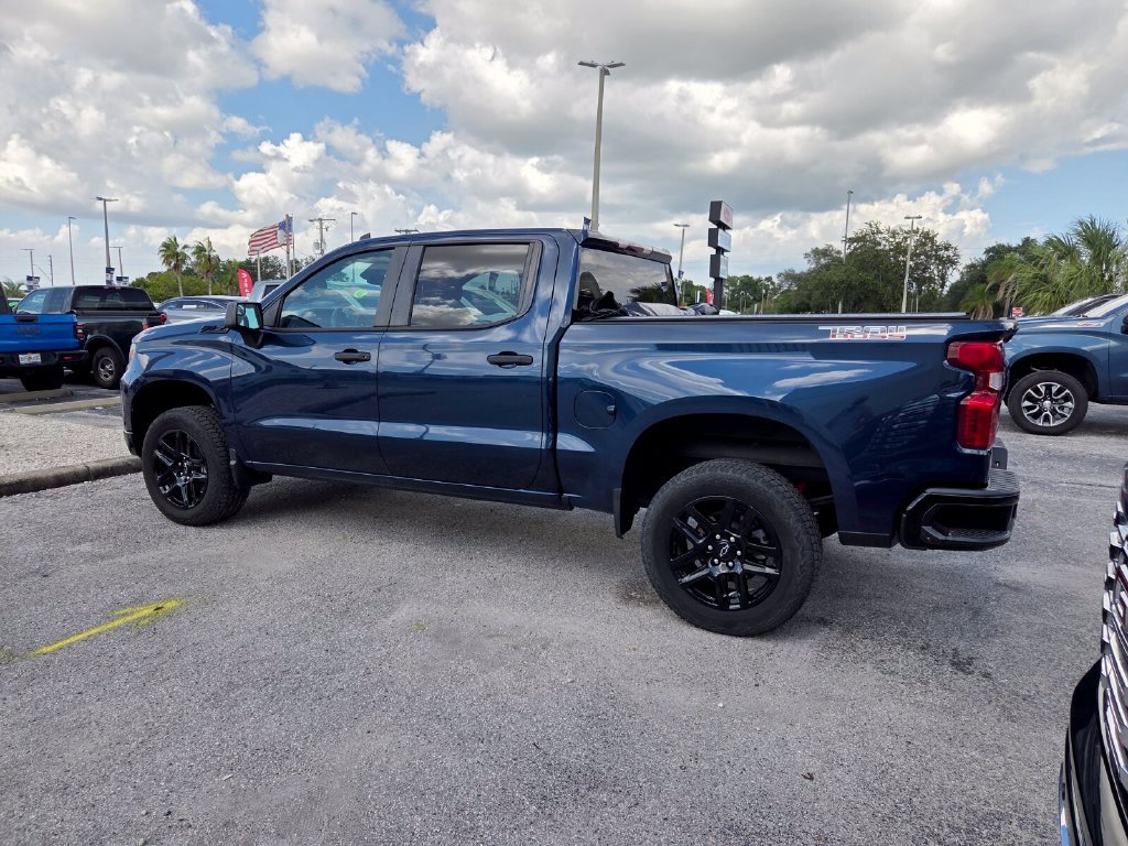 Certified 2023 Chevrolet Silverado 1500 Custom Trail Boss w/ LPO, Dark Essentials Package AWD/4WD image 10