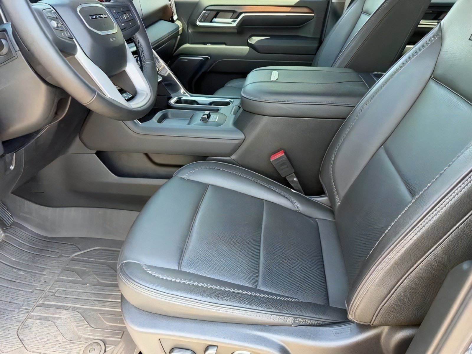 Used 2024 GMC Sierra 3500 Denali w/ Technology Package AWD/4WD image 20