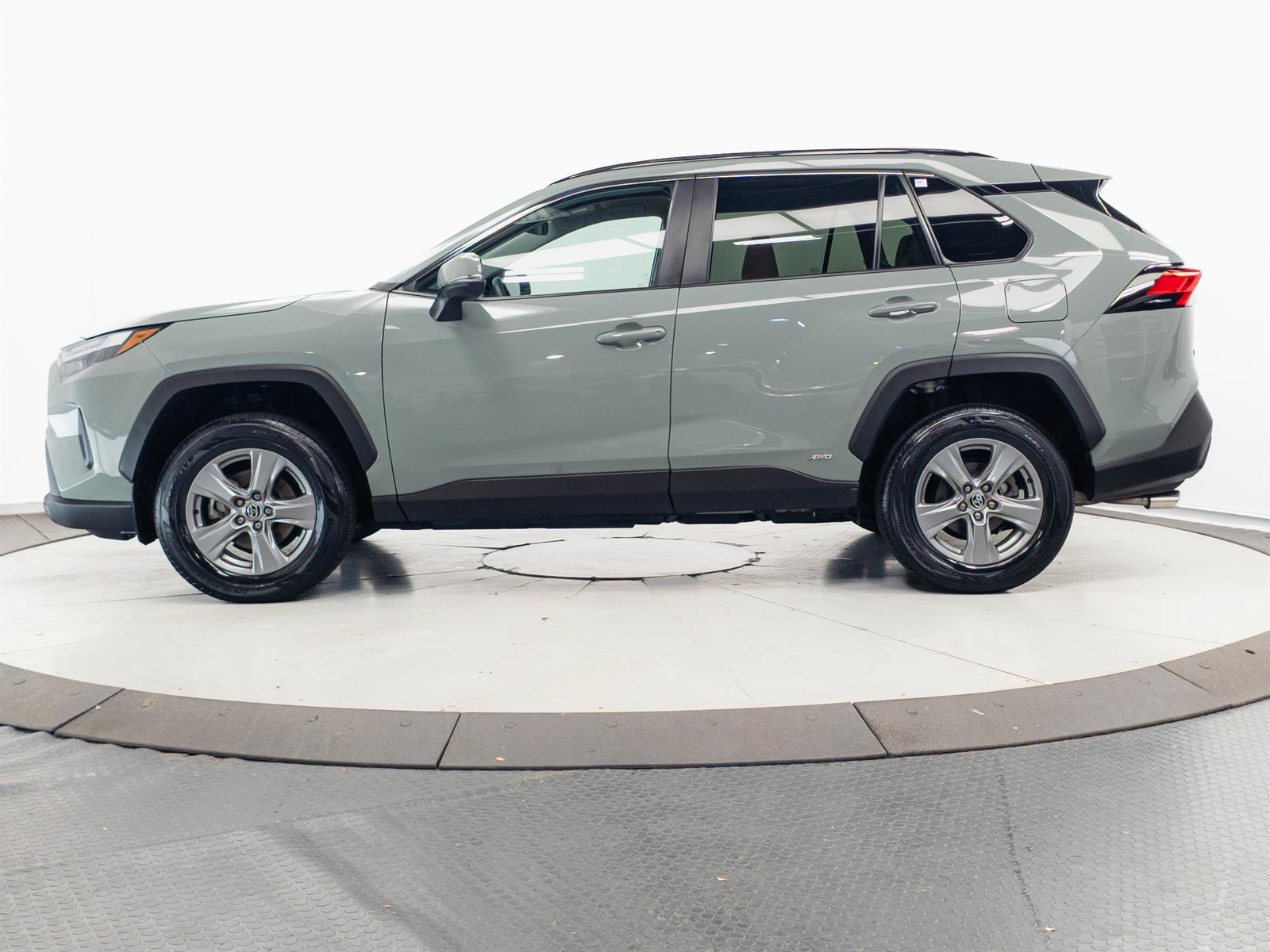 Certified 2023 Toyota RAV4 XLE AWD/4WD image 7