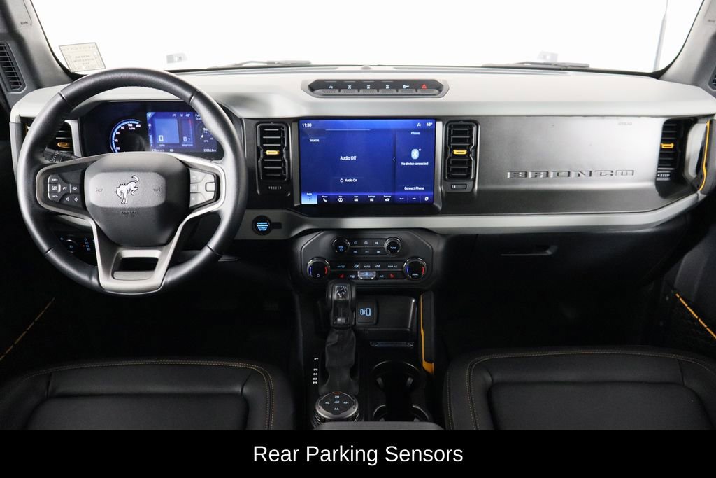Used 2023 Ford Bronco Badlands image 11