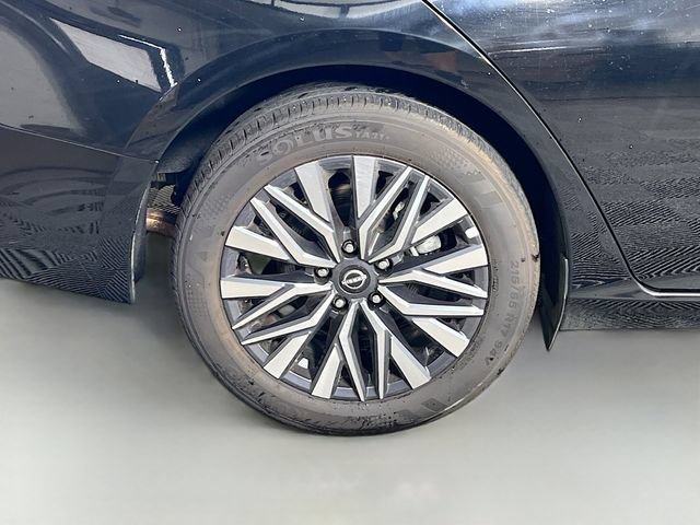 Used 2025 Nissan Altima 2.5 SV FWD image 34