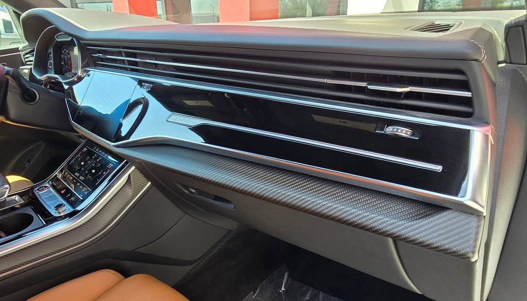 Used 2021 Audi RS Q8 image 28