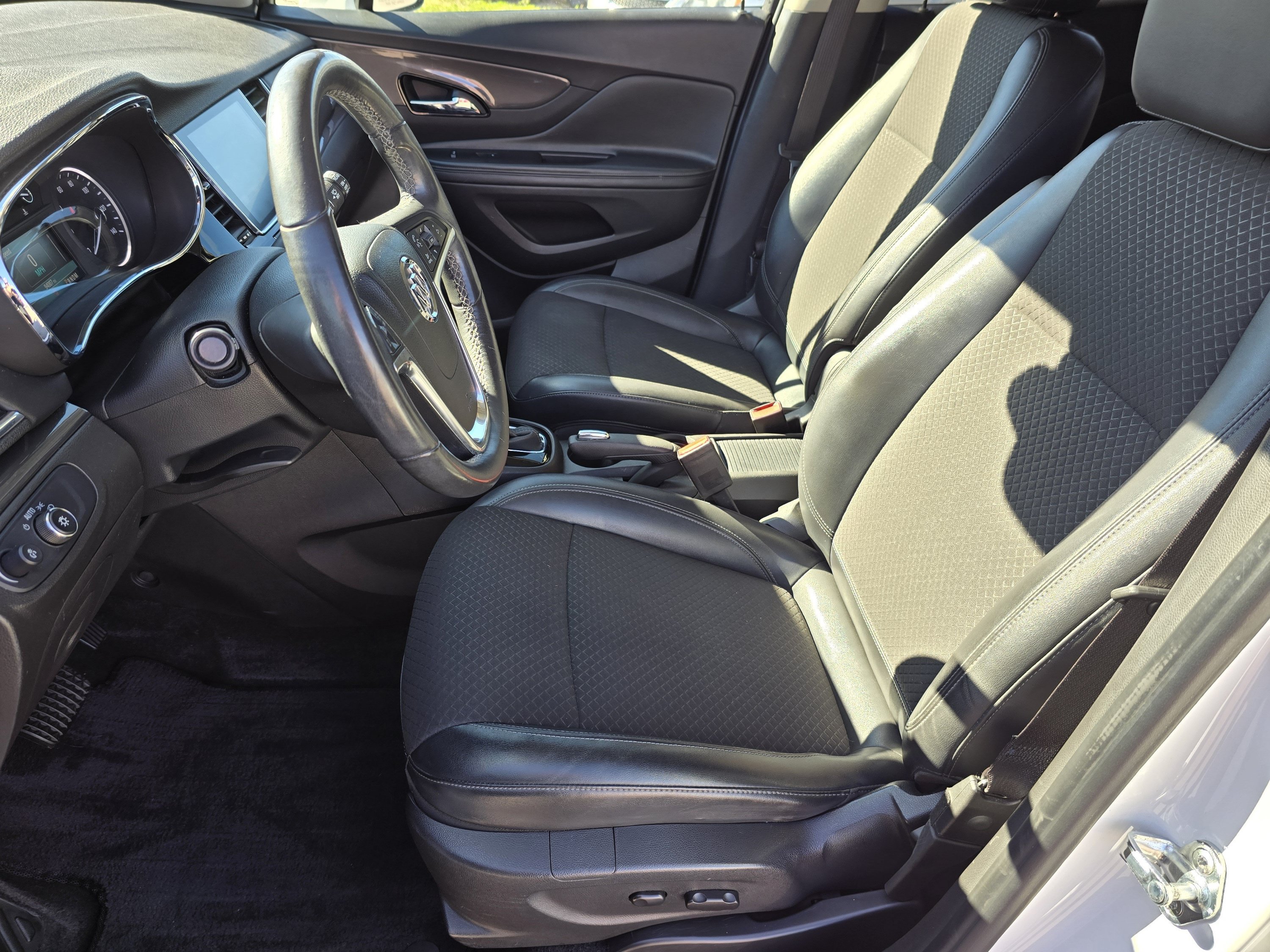 Used 2018 Buick Encore Preferred FWD image 27