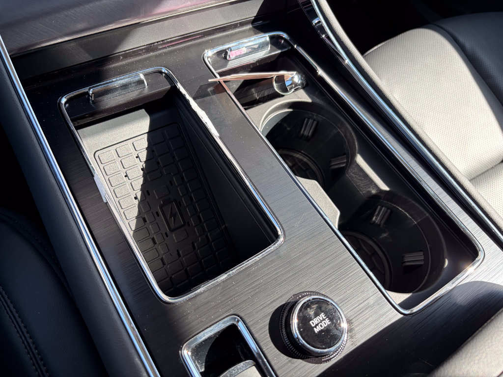 New 2027 Lincoln Aviator AWD image 40