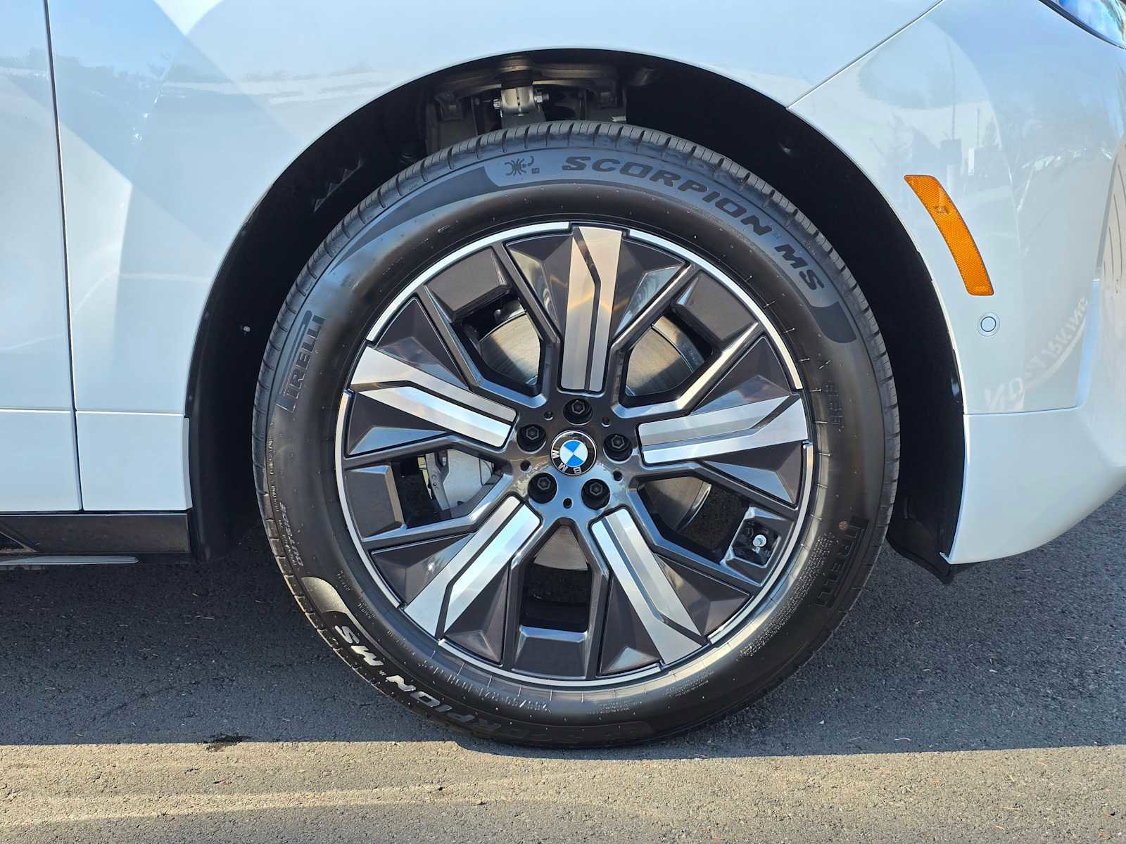 New 2026 BMW iX xDrive45 image 9