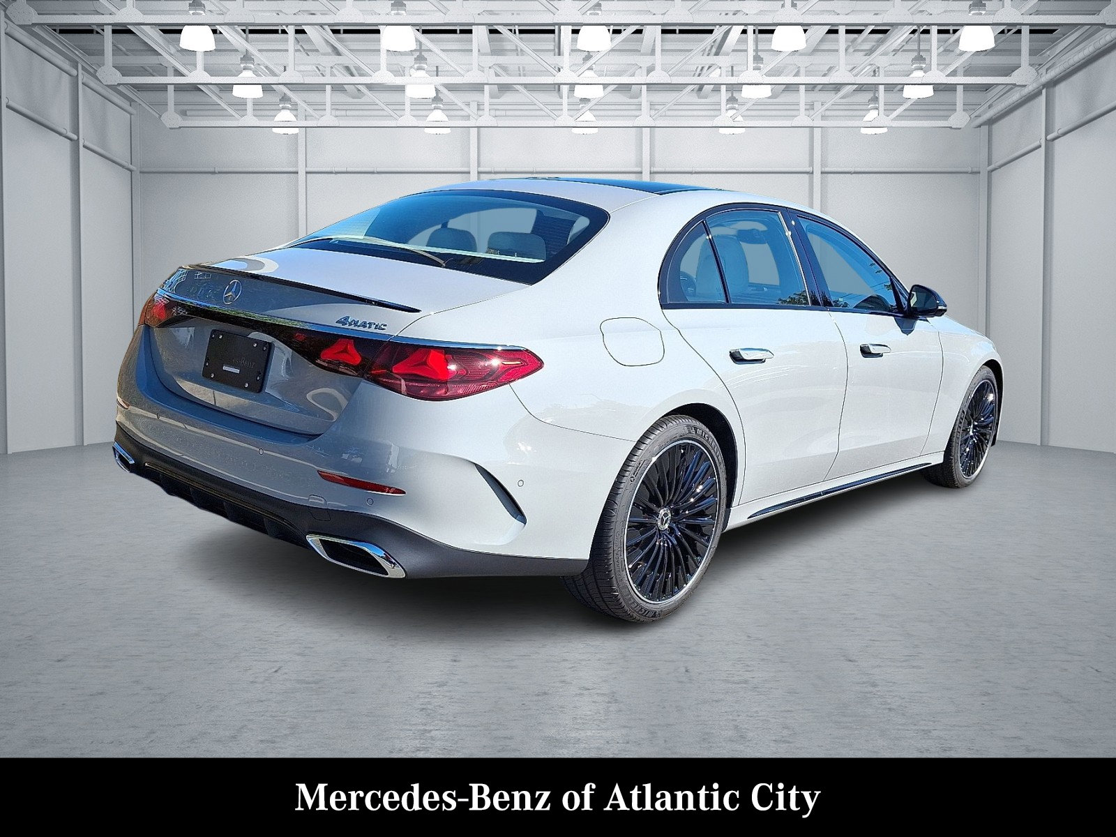 New 2026 Mercedes-Benz E 350 4MATIC Sedan image 4