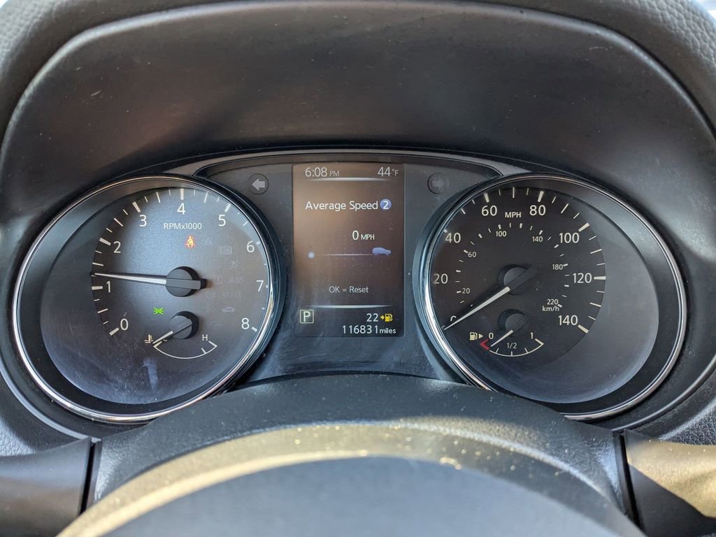 Used 2017 Nissan Rogue SV AWD/4WD image 14