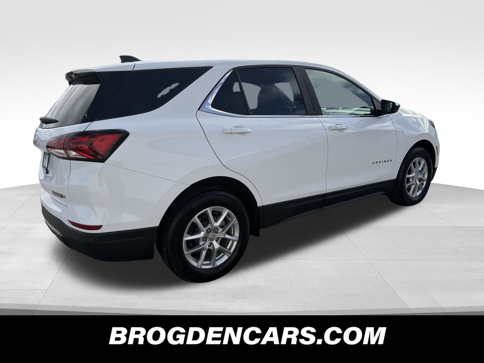 Used 2024 Chevrolet Equinox LT w/ LPO, Floor Liner Package image 3