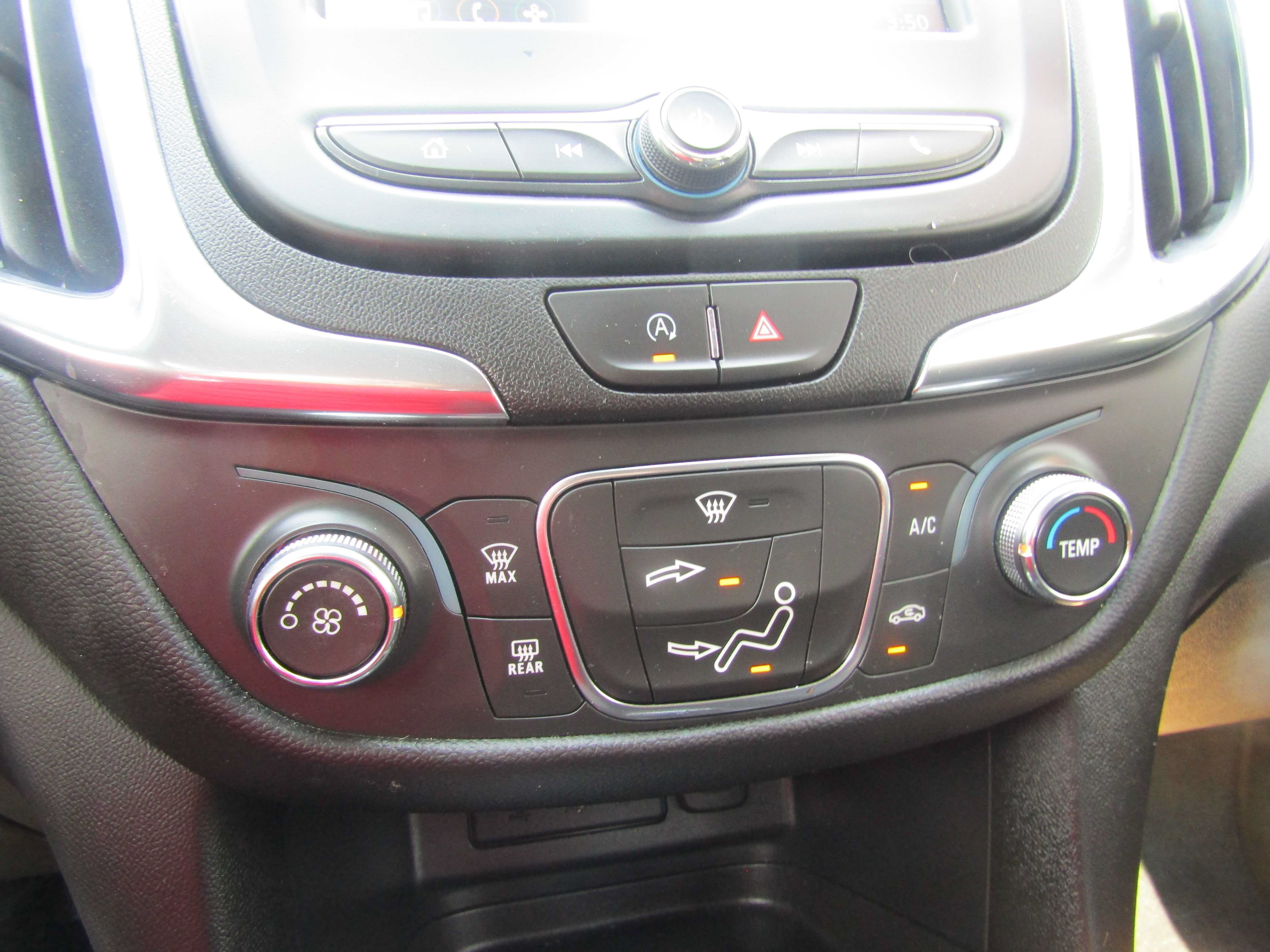Used 2023 Chevrolet Equinox LT w/ LPO, Floor Liner Package AWD/4WD image 16