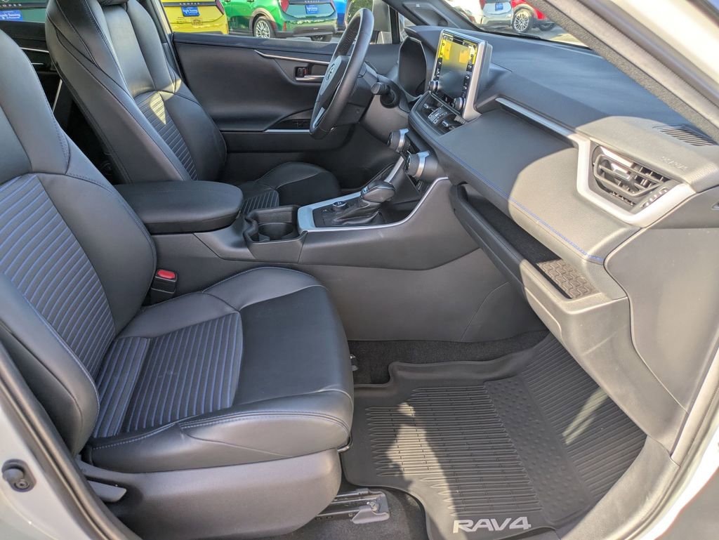 Used 2021 Toyota RAV4 XSE AWD/4WD image 21