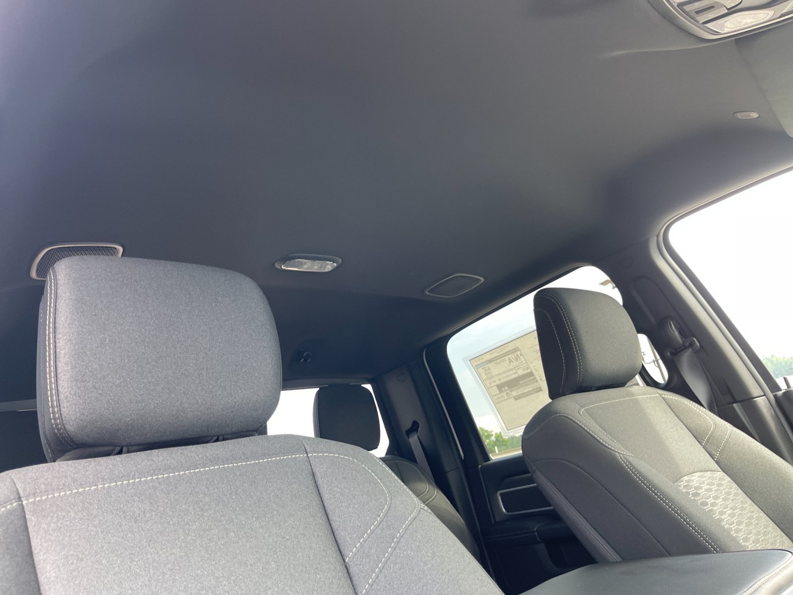 New 2026 RAM 3500 Big Horn AWD/4WD image 17