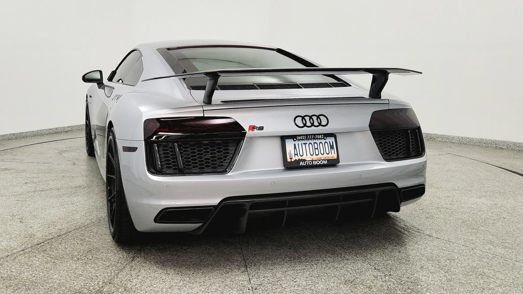 Used 2017 Audi R8 V10 plus AWD/4WD image 4
