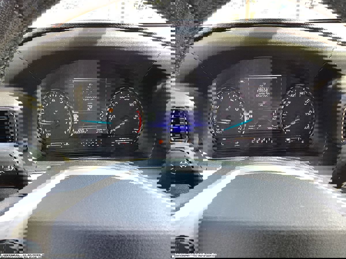 Used 2021 Ford Explorer XLT w/ Equipment Group 202A RWD image 7