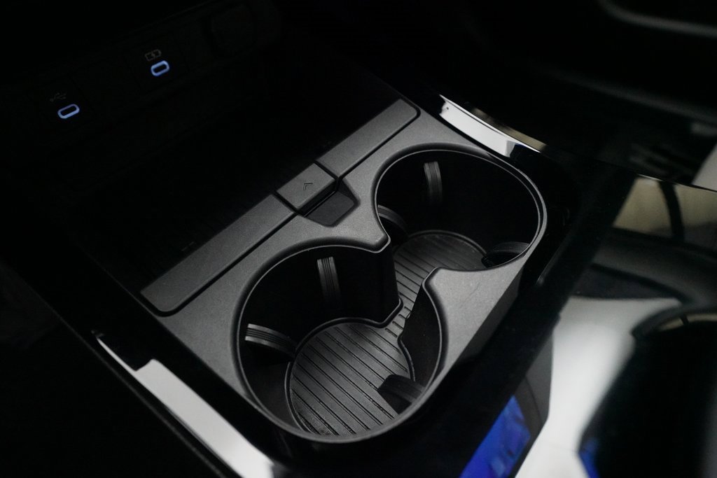 Used 2023 Toyota Prius Limited image 16