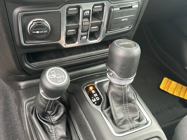 New 2026 Jeep Gladiator Sport AWD/4WD image 32