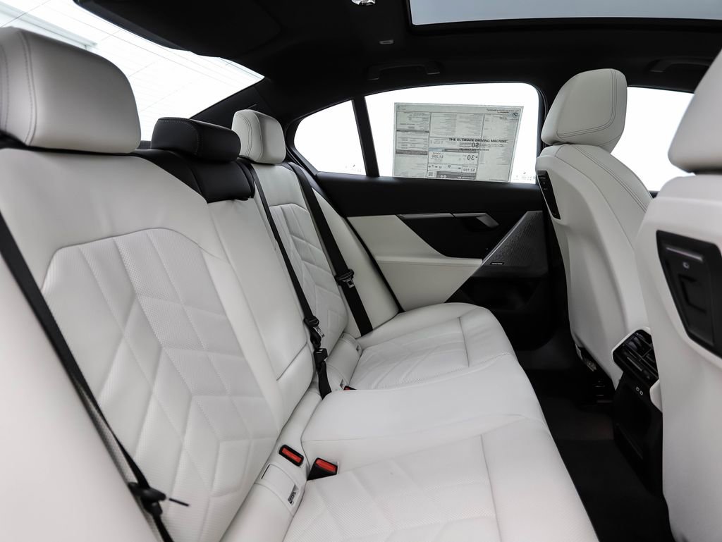 Certified 2025 BMW 530i xDrive w/ M Sport Package image 26