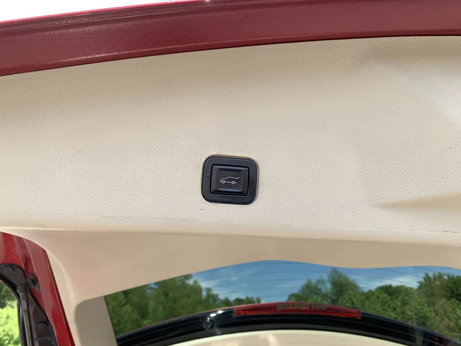 Used 2015 Cadillac SRX Performance AWD/4WD image 35